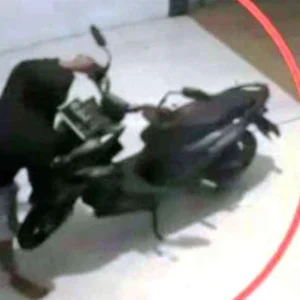 Gasak Motor ART, Aksi Pelaku Terekam CCTV