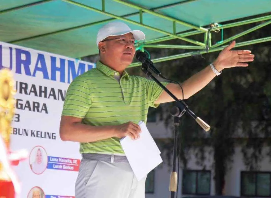 Gubernur Rohidin Buka Ajang Silaturahmi Volly Ball se-Kecamatan Teluk segara