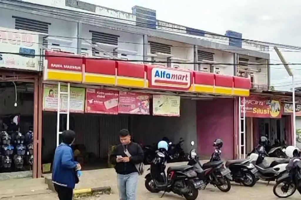 Jebol Dinding, Alfamart Jalan Kalimantan Dibobol Maling