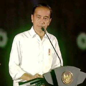 Jokowi Sahkan Perpres Gaji Kepala IKN Sebesar Rp.172 Juta Perbulan Presiden Jokowi Bantah Ambisi Merebut Kursi Ketum PDIP dari Megawati Akhir Juni, Presiden Jokowi Siap Berkantor di IKN