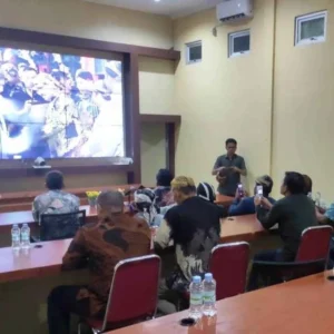Kapolres Mukomuko Gelar Nobar Wayang Kulit Lakon Wahyu Makutharama