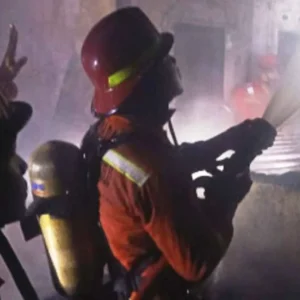 Kebakaran Hebat di Kelurahan Surabaya, Dua Rumah Hangus Terbakar