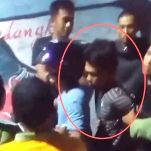 Kepergok Curi Kotak Amal, Pria ini Hampir Diamuk Massa Kepergok Curi Kotak Amal, Pria ini Hampir Diamuk Massa