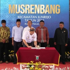 Musrenbangcam Junrejo Munculkan 71 Usulan untuk Kesejahteraan Masyarakat Musrenbangcam Junrejo Munculkan 71 Usulan untuk Kesejahteraan Masyarakat