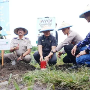 Pasang Tiga Tanda Patok, Kota Batu Siap Sukseskan GEMAPATAS Pasang Tiga Tanda Patok, Kota Batu Siap Sukseskan GEMAPATAS
