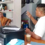 Roni Pasla dan Pemdes Pulau Makmur Siap Dukung Pembangunan Drainase Jalan