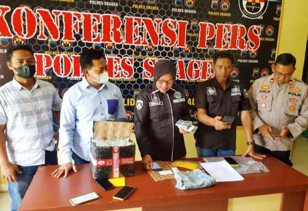 Satresnarkoba Polres Sragen Grebeg Pengedar Obat Terlarang
