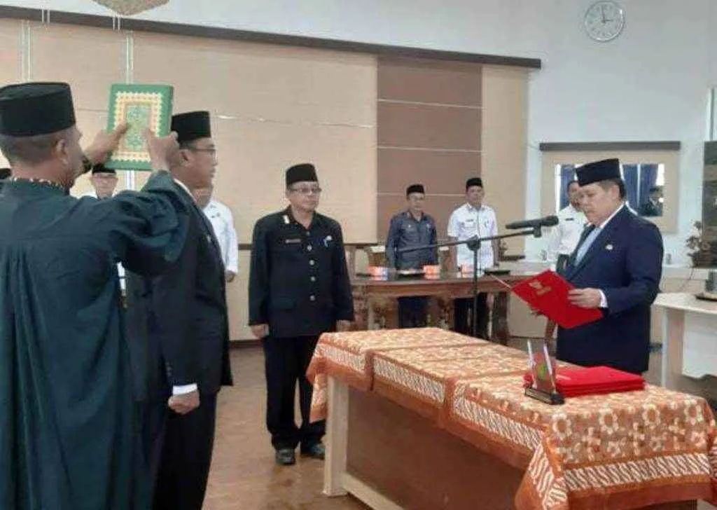 Wabup Lebong Lantik Budi Setiawan Jadi Kadis Dukcapil