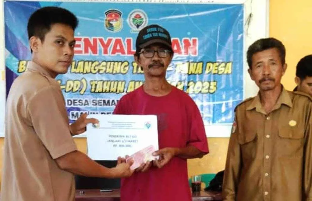 Desa Semambang Makmur Bagikan BLT DD Tahap I Kepada 26 KPM