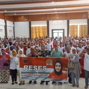 Elva Hartati Bersama BPOM Berikan Edukasi Makanan Sehat Kepada Masyarakat