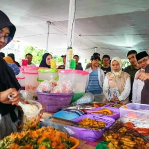 Gubernur Bengkulu Buka Kampung Ramadan, Rohidin : Dijamin Sehat dan Aman Gubernur Bengkulu Buka Kampung Ramadhan, Rohidin : Dijamin Sehat dan Aman