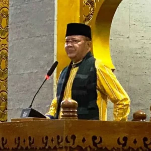 Gubernur Rohidin Jadi Khotib pada Malam Tarawih Pertama Gubernur Rohidin Jadi Khotib pada Malam Tarawih Pertama