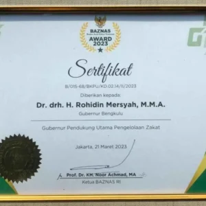 Ketua BAZNAS Anugerahi Gubernur Bengkulu Award 2023 Ketua BAZNAS Anugerahi Gubernur Bengkulu Award 2023