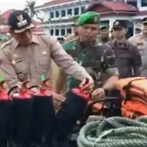 Laksanakan Apel Besar, Bupati Bengkulu Selatan Sampaikan 7 Arahan Presiden Laksanakan Apel Besar, Bupati Bengkulu Selatan Sampaikan 7 Arahan Presiden
