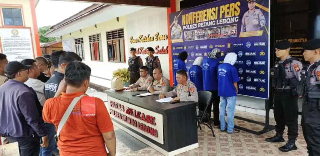 Lakukan Kekerasan Terhadap Anak, Empat Orang Remaja Ditangkap
