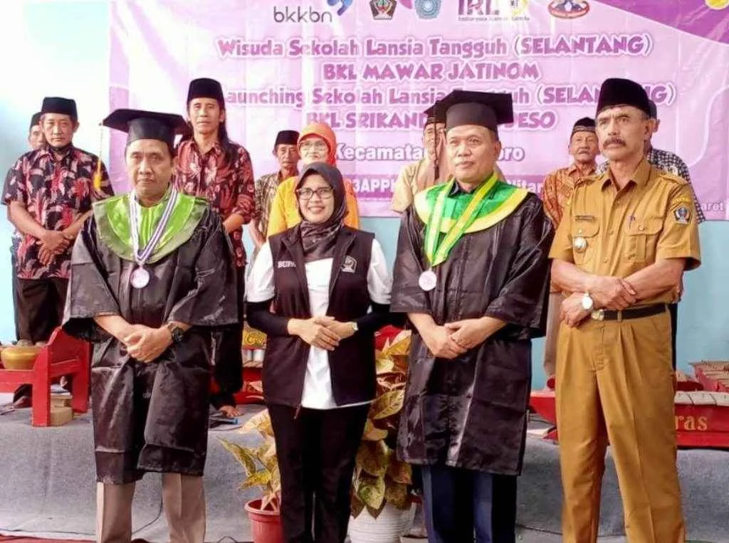 Peduli Lansia, Bupati Blitar Sampaikan ini di Kegiatan Selantang BKL