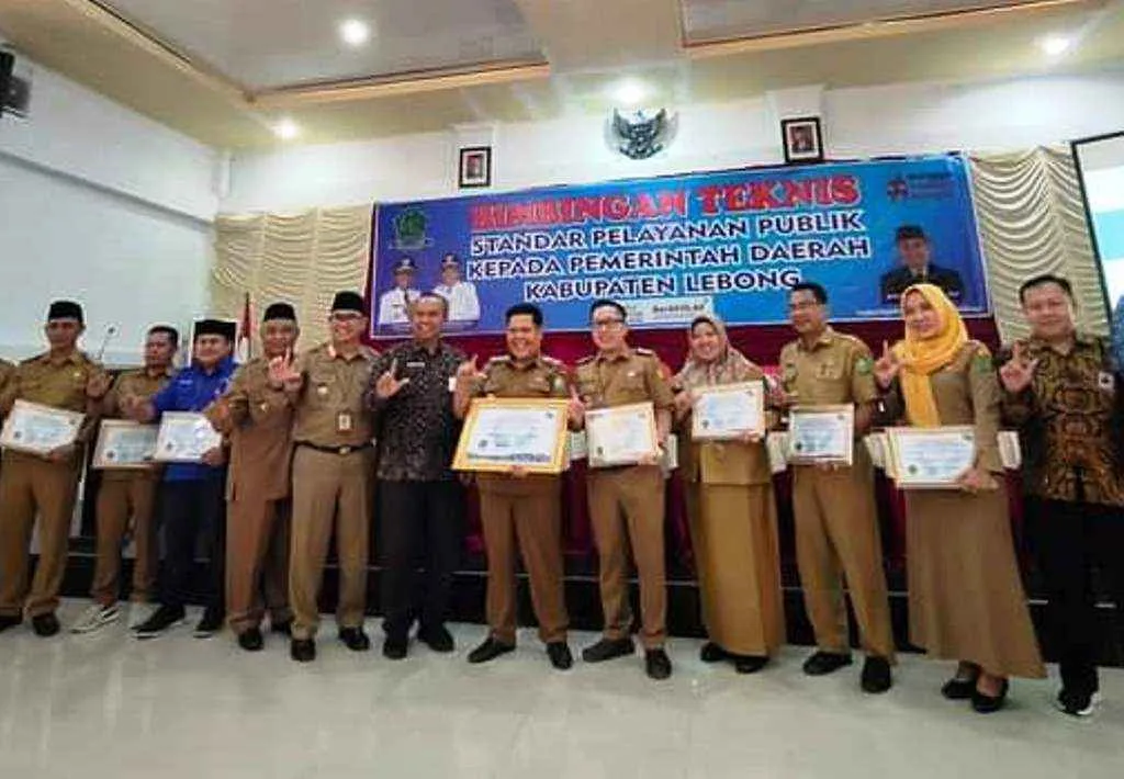 Pemkab Lebong Terima Penghargaan dari Ombudsman