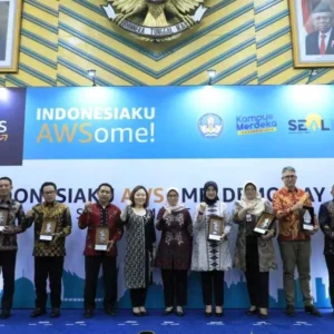 Pemkot Batu Raih Chief of Transformation Award Bidang Lingkungan Hidup Pemkot Batu Raih Chief of Transformation Award Bidang Lingkungan Hidup