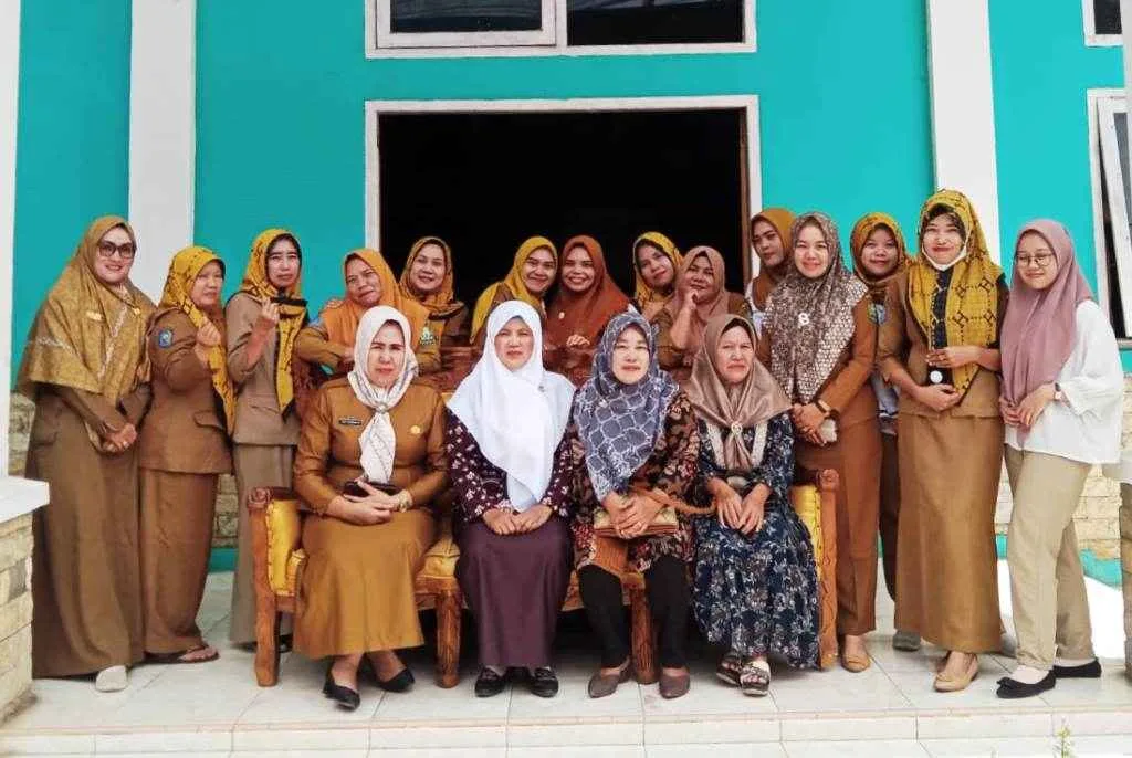 Pererat Silahturrahmi, DWP Dinas Perpustakaan dan Kearsipan Gelar Pertemuan Rutin