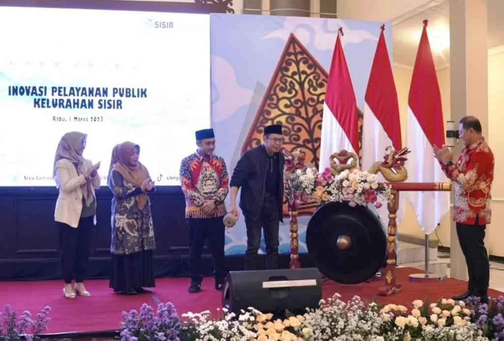 Pj Wali Kota Batu Resmikan 'Paijo Jogo Beras Pulen'