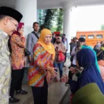Safari Ramadhan di Kota Batu, Gubernur Jatim Salurkan Bantuan