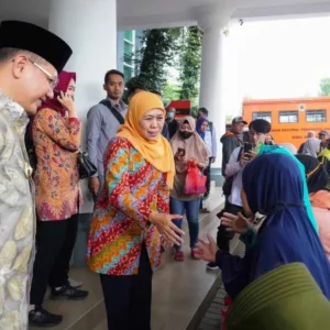 Safari Ramadhan di Kota Batu, Gubernur Jatim Salurkan Bantuan