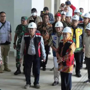 Tinjau Pasar Induk Among Tani Batu, Gubernur Khofifah : Konsepnya Bagus Tinjau Pasar Induk Among Tani Batu, Gubernur Khofifah : Konsepnya Bagus