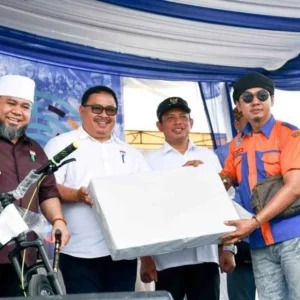 Wali Kota Bengkulu Gelar Temu Kangen dengan 84 Komunitas Wali Kota Bengkulu Gelar Temu Kangen dengan 84 Komunitas