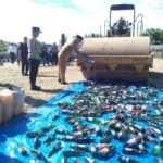 533 Botol Miras Hasil Operasi Pekat Nala Dimusnahkan Polres Bengkulu Tengah