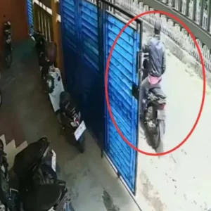 Bertamu ke Kosan Teman, Motor Kesayangan Hilang