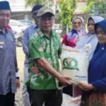 Bupati Mukomuko Salurkan Beras Cadangan Pangan Pemerintah Kepada 14 Ribu KPM