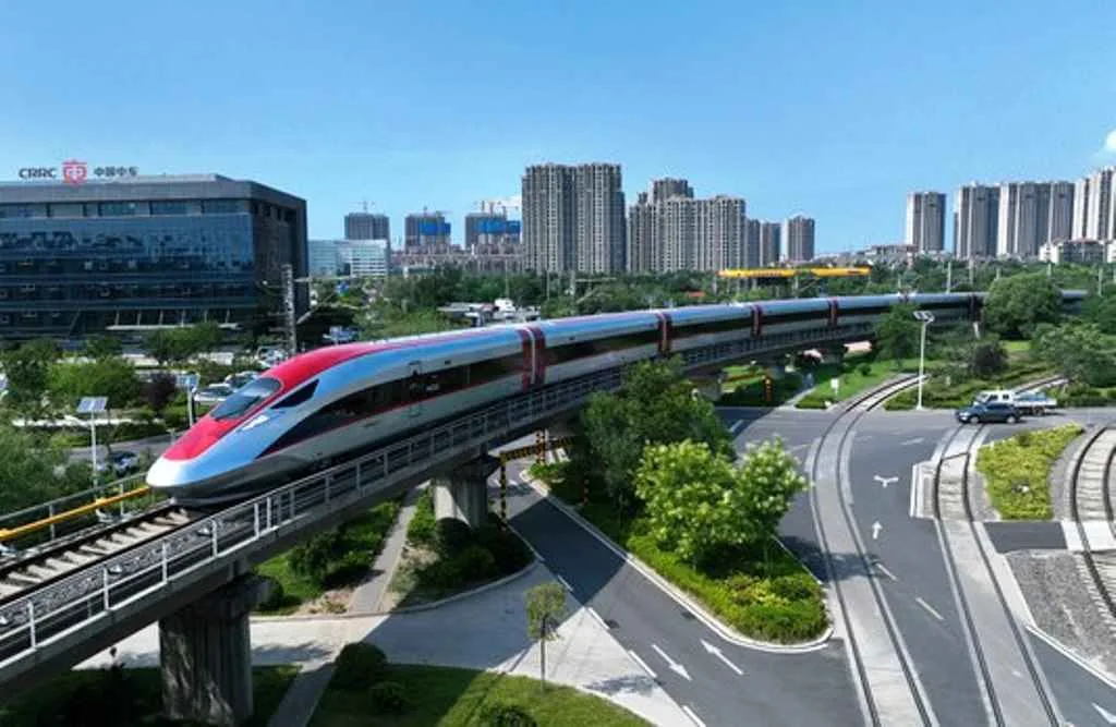 China Minta APBN Jadi Jaminan Utang Kereta Cepat KCJB, Pemerintah Diminta Tolak Tegas