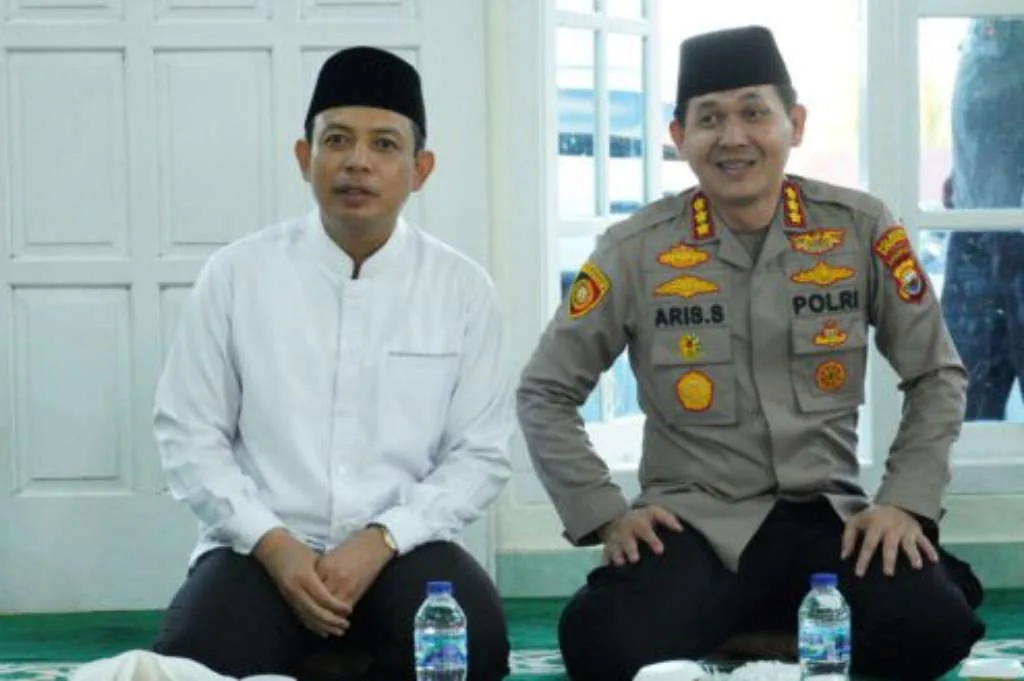 Dekatkan Diri, Dedy Wahyudi dan Kapolresta Bengkulu Bukber Bareng Masyarakat