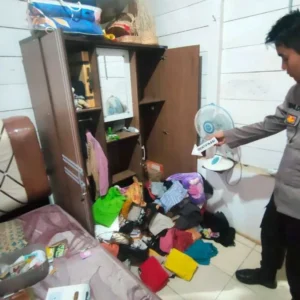 Ditinggal Ibadah Ke Gereja, Rumah Warga Padang Jaya Dibobol Maling Ditinggal Ibadah Ke Gereja, Rumah Warga Padang Jaya Dibobol Maling