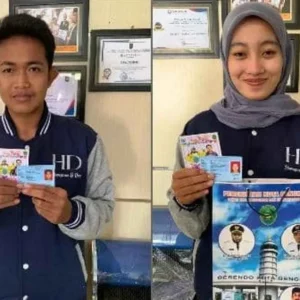 Hadirkan Kebahagiaan Untuk Masyarakat Kota Bengkulu, Dukcapil Bagikan Jaket Varsity Gratis Jaket Varsity