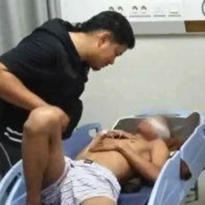 Jadi Korban Tawuran, Wajah Remaja ini Luka Parah Disayat Sajam Lawan Jadi Korban Tawuran, Wajah Remaja ini Luka Parah Disayat Sajam Lawan