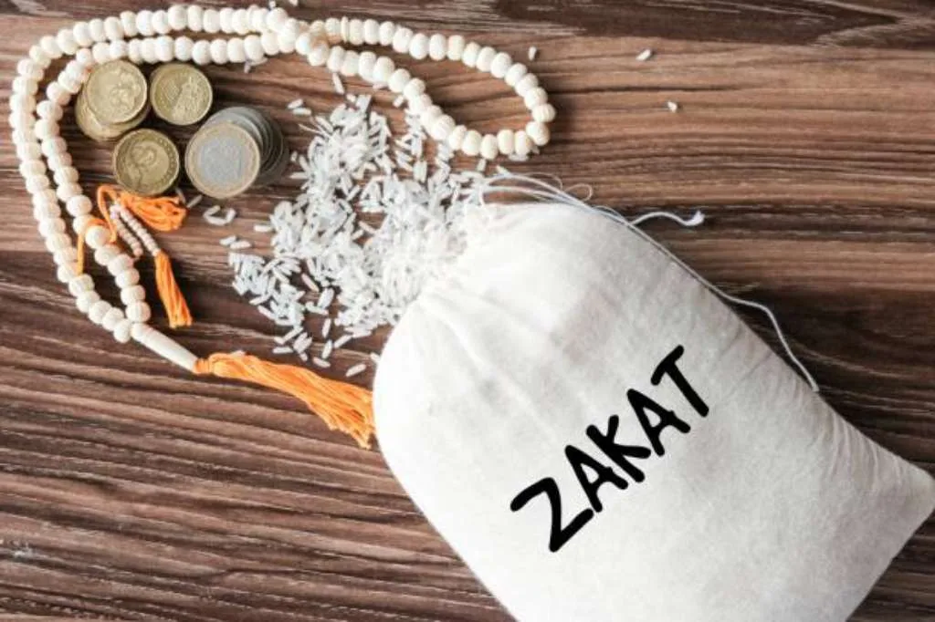 Mengenal Zakat Fitrah dan Maal, Ketentuan dan Pelaksanaannya Bayar Zakat Fitrah Mudah dan Tepat Waktu Lewat Layanan Online Berikut