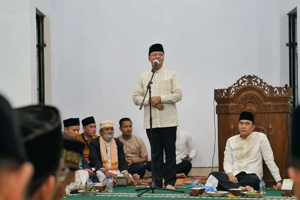 Safari Ramadan, Gubernur Rohidin Apresiasi Tekad Masyarakat Memakmurkan Masjid