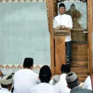 Shalat Idulfitri Bersama, Bupati Lebong: Mari Kita Bersatu dan Saling Bahu-membahu