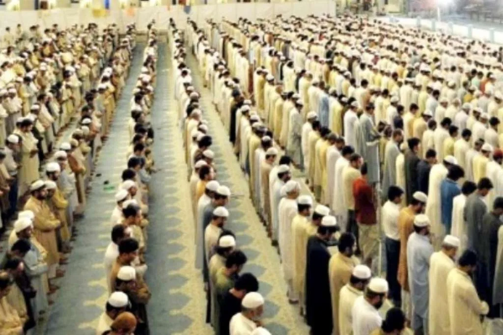 Sejarah Shalat Tarawih: Mengapa Shalat Tarawih Penting Bagi Umat Muslim di Bulan Ramadan