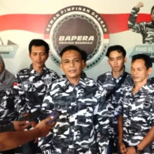 Setelah Program Umroh Gratis, Kini BAPERA Provinsi Bengkulu Bagikan Sembako dan Uang Tunai Setelah Program Umroh Gratis, Kini BAPERA Provinsi Bengkulu Bagikan Sembako dan Uang Tunai