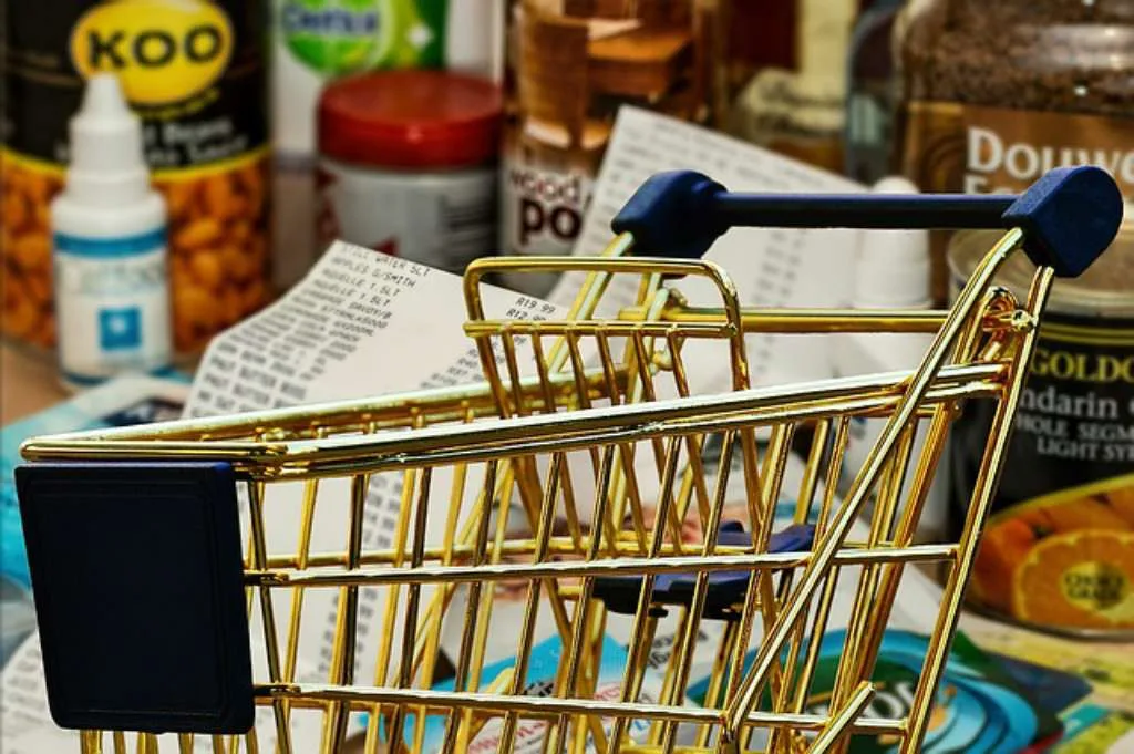 Terjadi Kenaikan Harga-harga Selama Lebaran, Ini Tips Mengatasinya