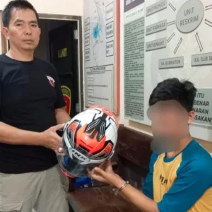 Curi Sepeda dan Helm, Remaja Putus Sekolah Ditangkap saat Sedang Nongkrong Curi Sepeda dan Helm, Remaja Putus Sekolah Ditangkap saat Sedang Nongkrong