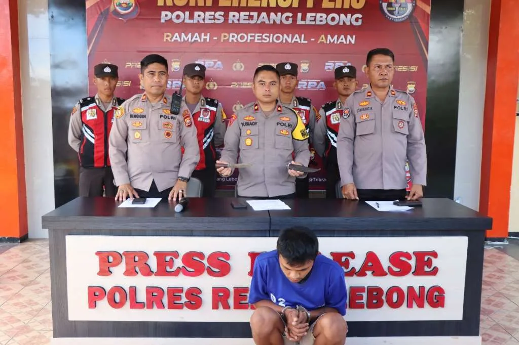 Diduga Akan Lakukan Aksi Pencurian, Pria Bersajam Ini Ditangkap Polisi