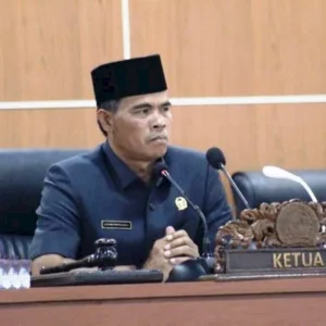 Intip Kekayaan Milik Ketua DPRD Bengkulu Tengah, ini Dia Hasil LHKPN Intip Kekayaan Milik Ketua DPRD Bengkulu Tengah, ini Dia Hasil LHKPN