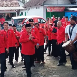 Ketua PAC PDI Perjuangan Kecamatan Wlingi Kembali Daftar Bacaleg