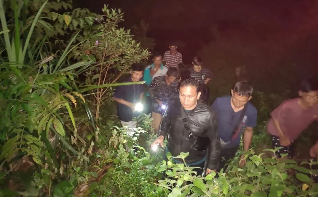 Mayat Pria Membawa Jerami Ditemukan Mengambang di Sungai