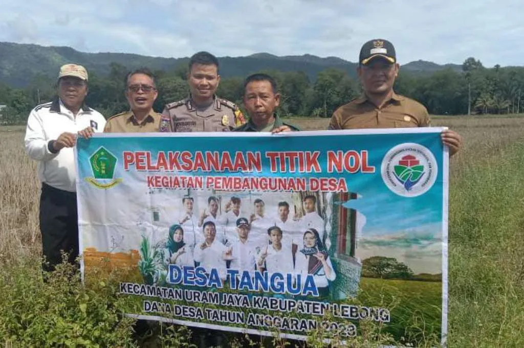Pemdes Tangua Bagikan BLT Sekaligus Laksanakan Titik Nol