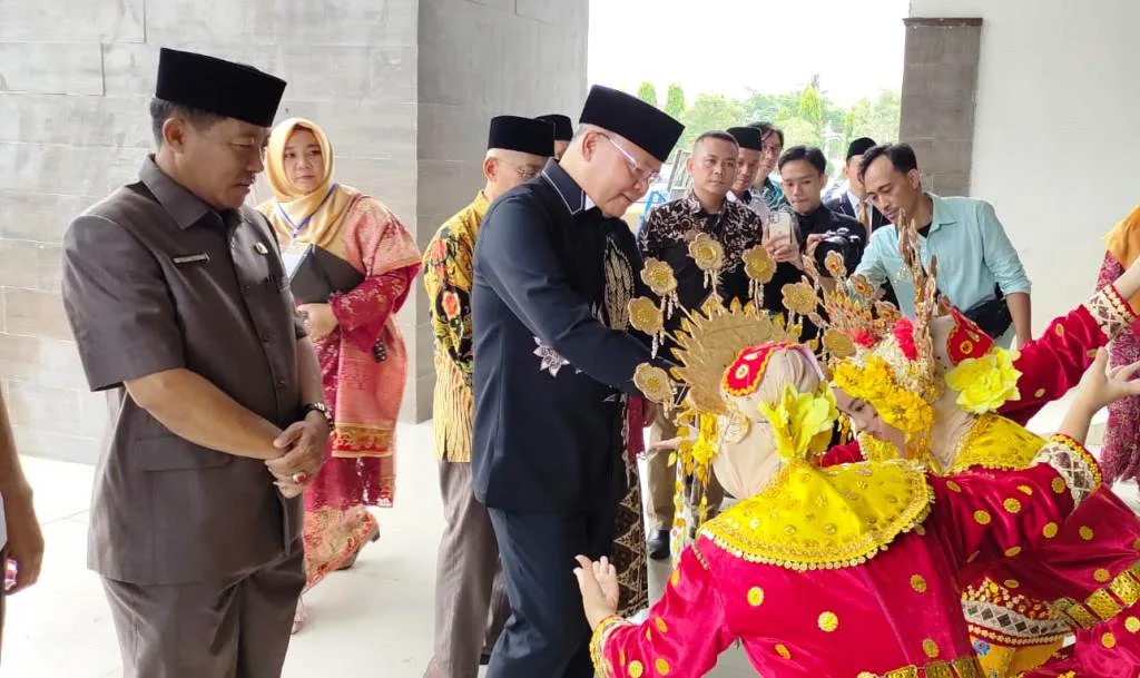 Dampingi Gubernur, Kadis Dikbud Provinsi Bengkulu Apresiasi SMKN 1