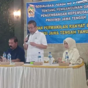 Mudahkan Layanan Kesehatan, Anggota DPRD Jateng Ini Sumbang Dua Unit Ambulance Mudahkan Layanan Kesehatan, Anggota DPRD Jateng Ini Sumbang Dua Unit Ambulance
